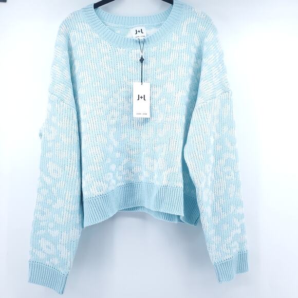 John+Jenn Cozy Modern Streetwear Soft Pastel Blue Animal Knit Pullover Sweater M - Picture 1 of 14